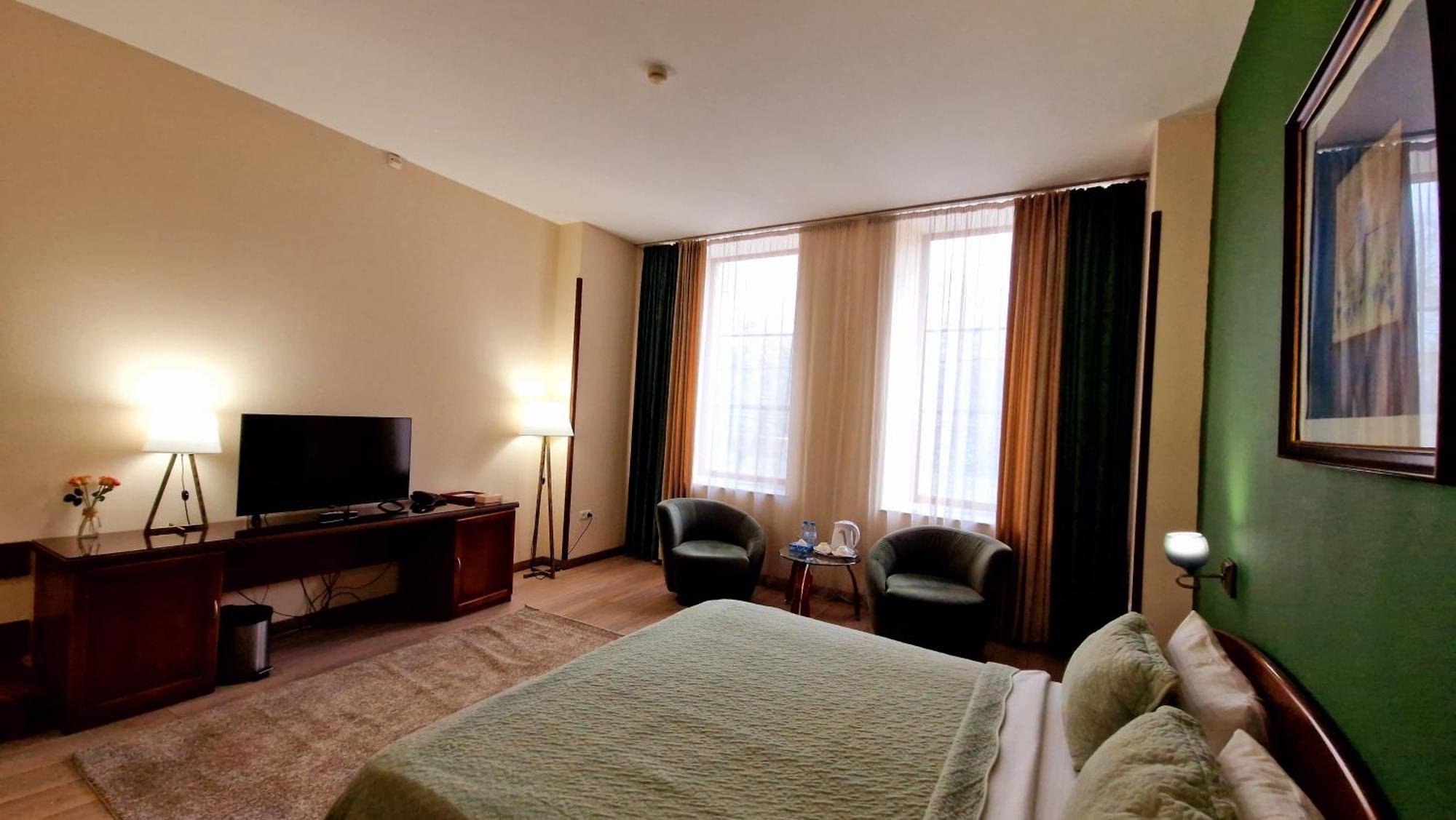 Ararat Hotel Erevan Exterior foto