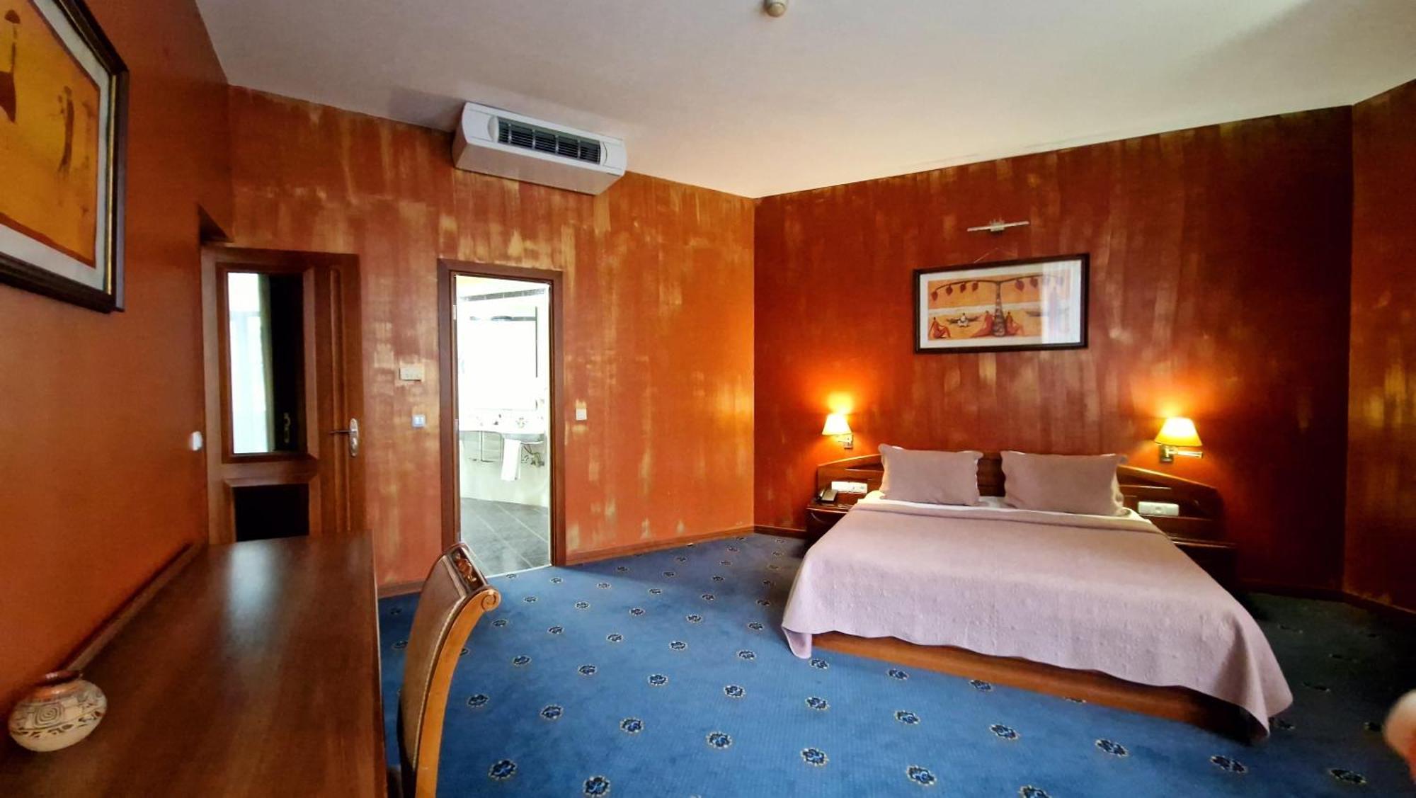 Ararat Hotel Erevan Exterior foto