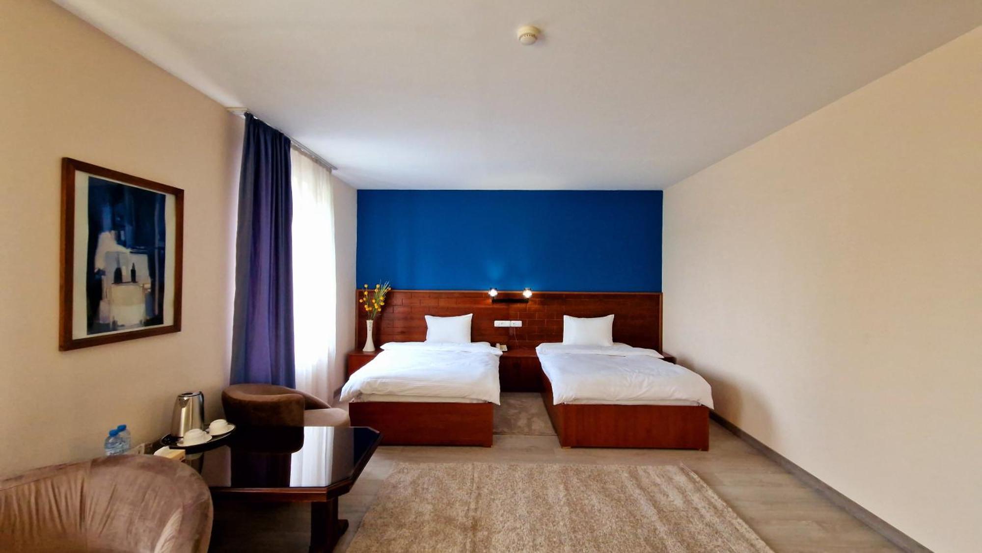 Ararat Hotel Erevan Exterior foto