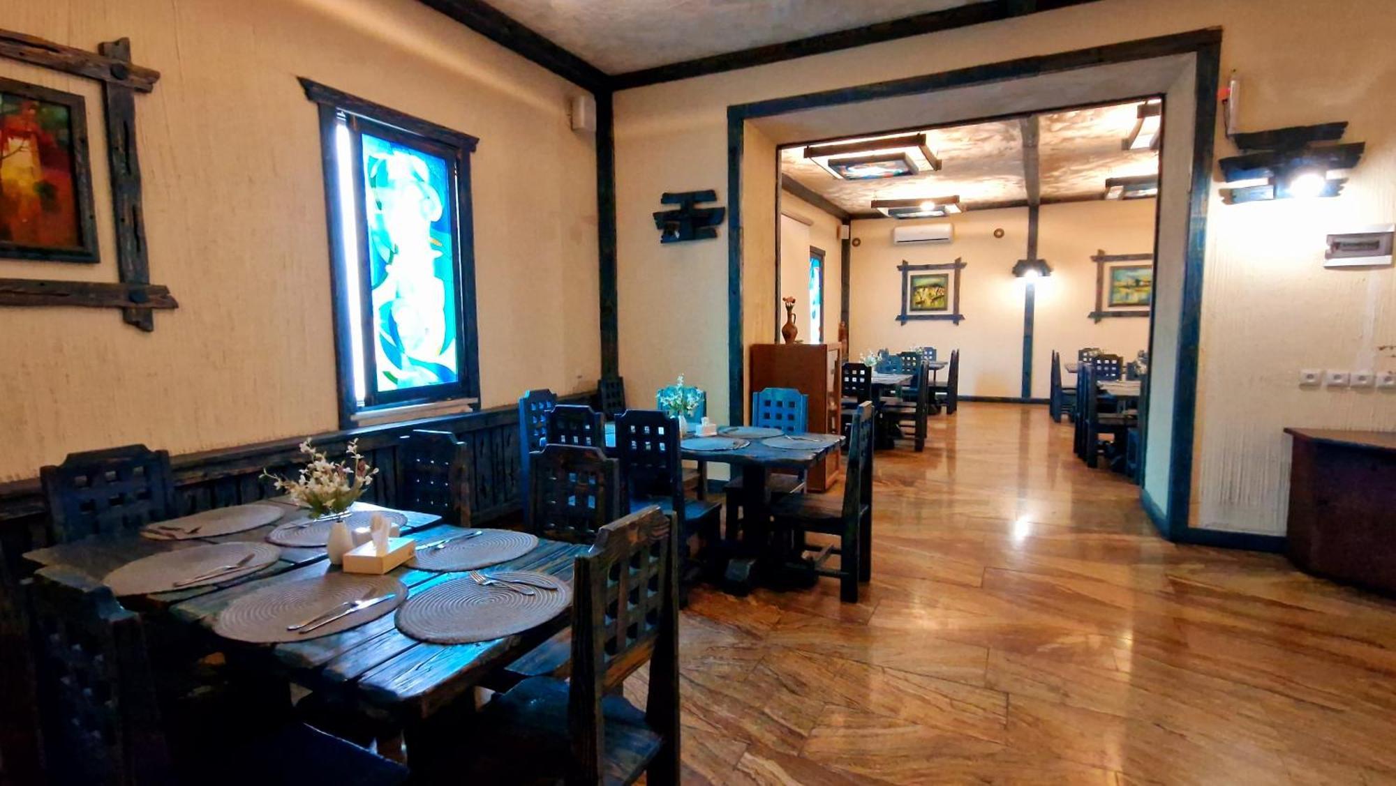 Ararat Hotel Erevan Exterior foto