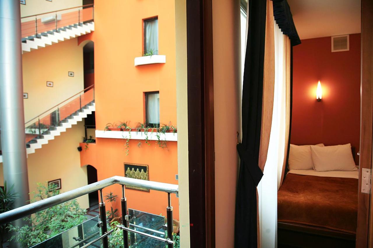 Ararat Hotel Erevan Exterior foto